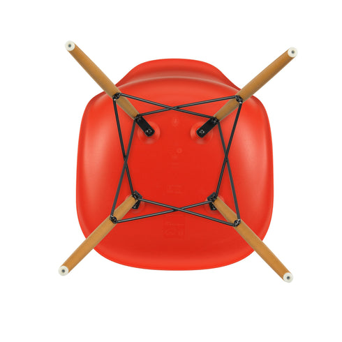 Cadeira Eames em Plástico DSW / Ácer Dourado